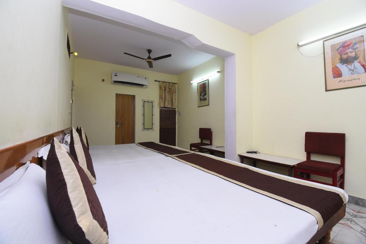 Hotel Jaipur Achrol Ngoại thất bức ảnh