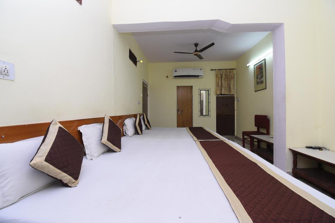 Hotel Jaipur Achrol Ngoại thất bức ảnh